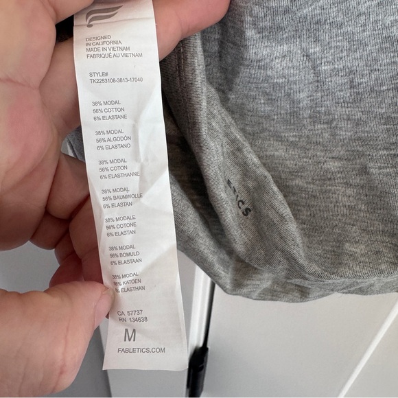 NWT Fabletics Live-In Halter Tank Heather Gray Women's Medium - Picture 9 of 10